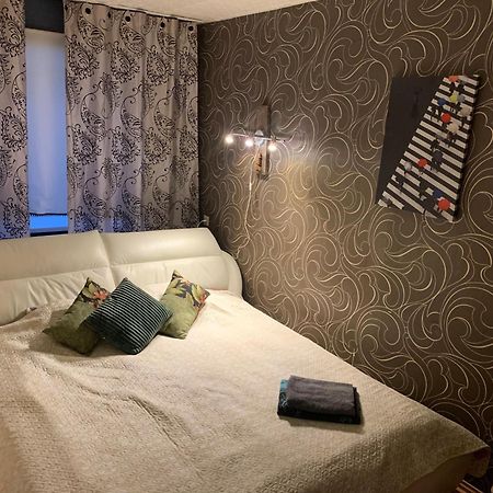 Riia 10, 2-Bedroom Apartment - 2 Big Beds 1 Extra Bed-Parking Free ตาร์ตู ภายนอก รูปภาพ