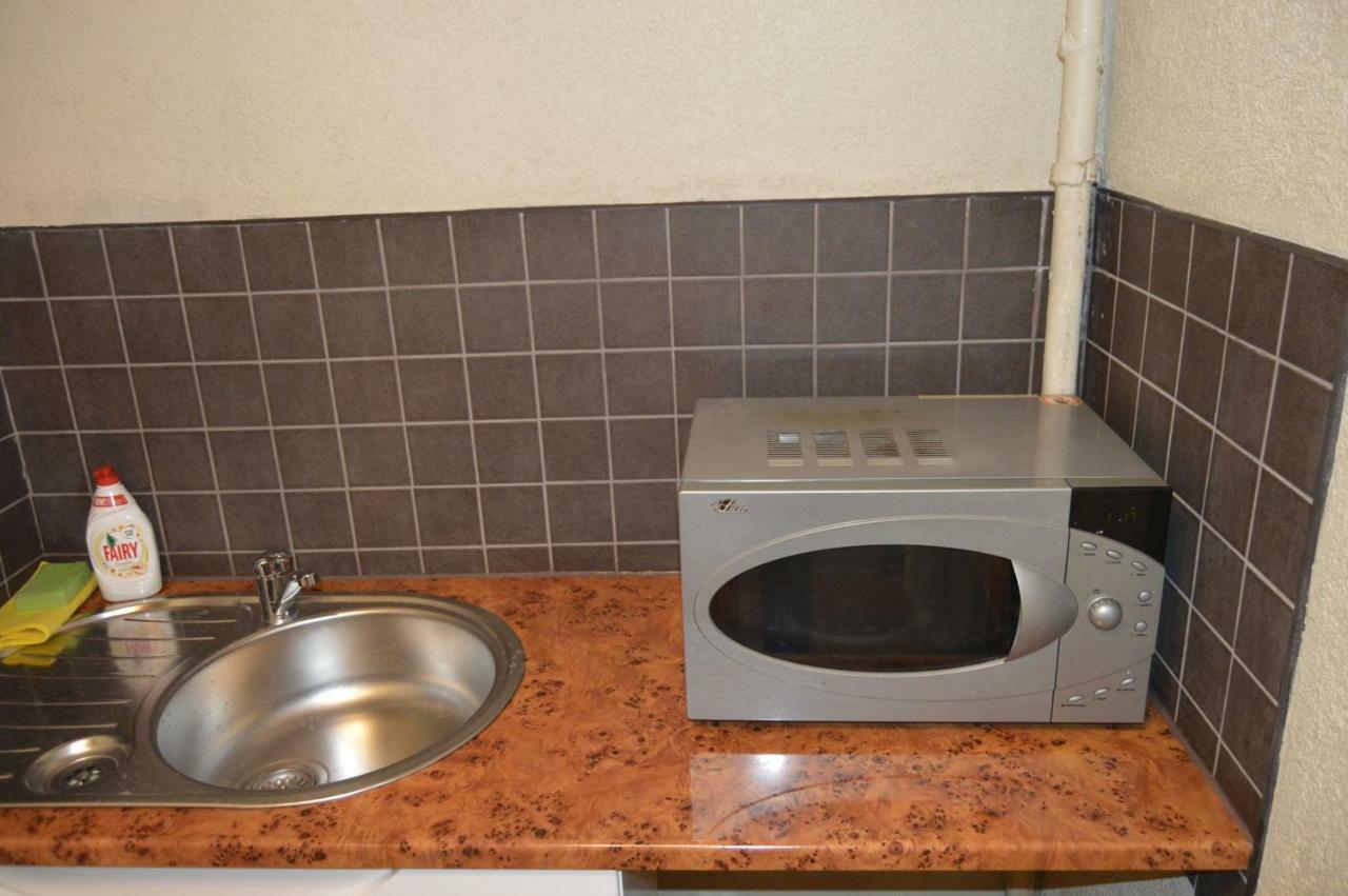 Riia 10, 2-Bedroom Apartment - 2 Big Beds 1 Extra Bed-Parking Free ตาร์ตู ภายนอก รูปภาพ